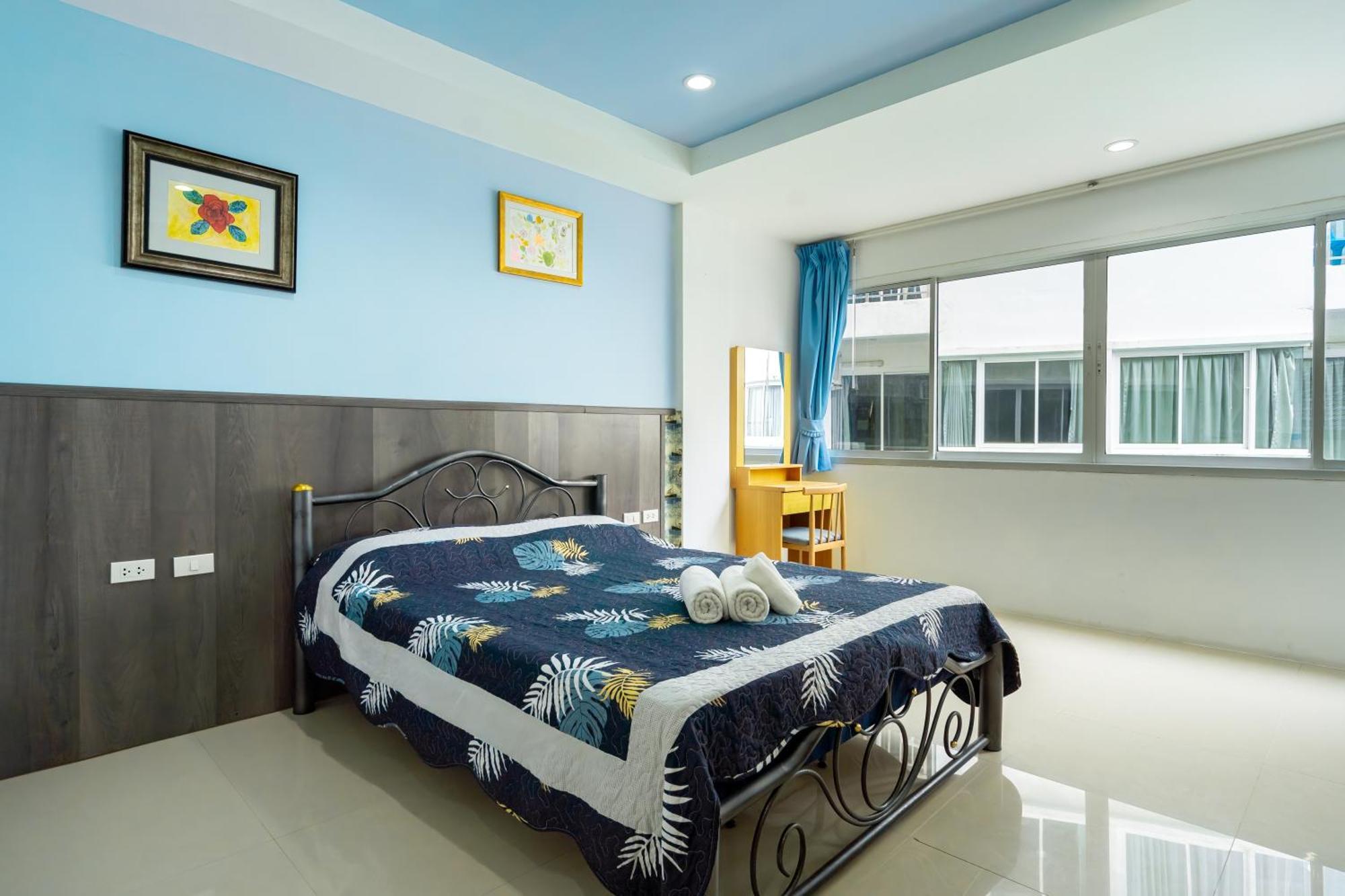 Nice To Meat You Rooms Patong Exterior photo